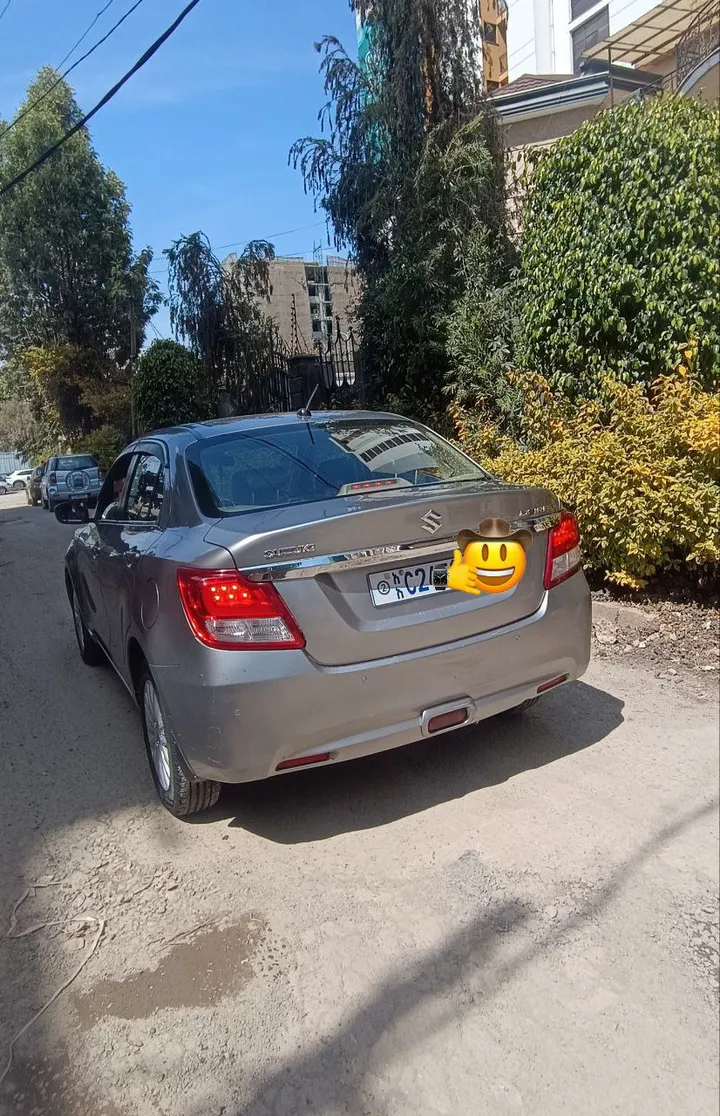 Suzuki Dzire 2022 Automatic – photo 7