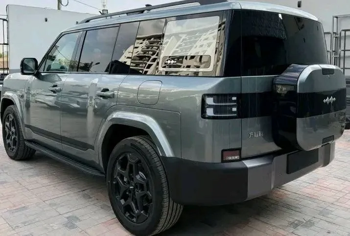BYD Leopard Ultra Titanium 7 Hybrid – photo 4