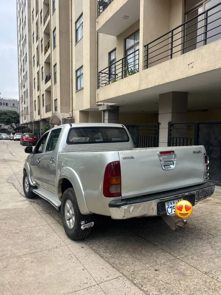 Toyota Hilux Vigo Double Cab – photo 5