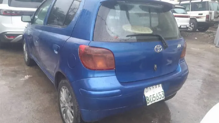 Toyota Vitz Hatchback – photo 4