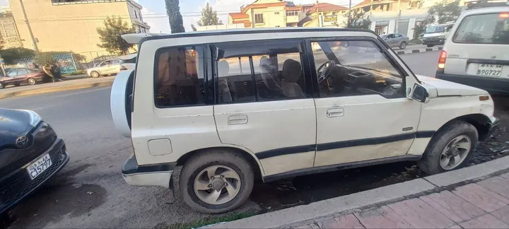 Suzuki Vitara 1994 Automatic – photo 3