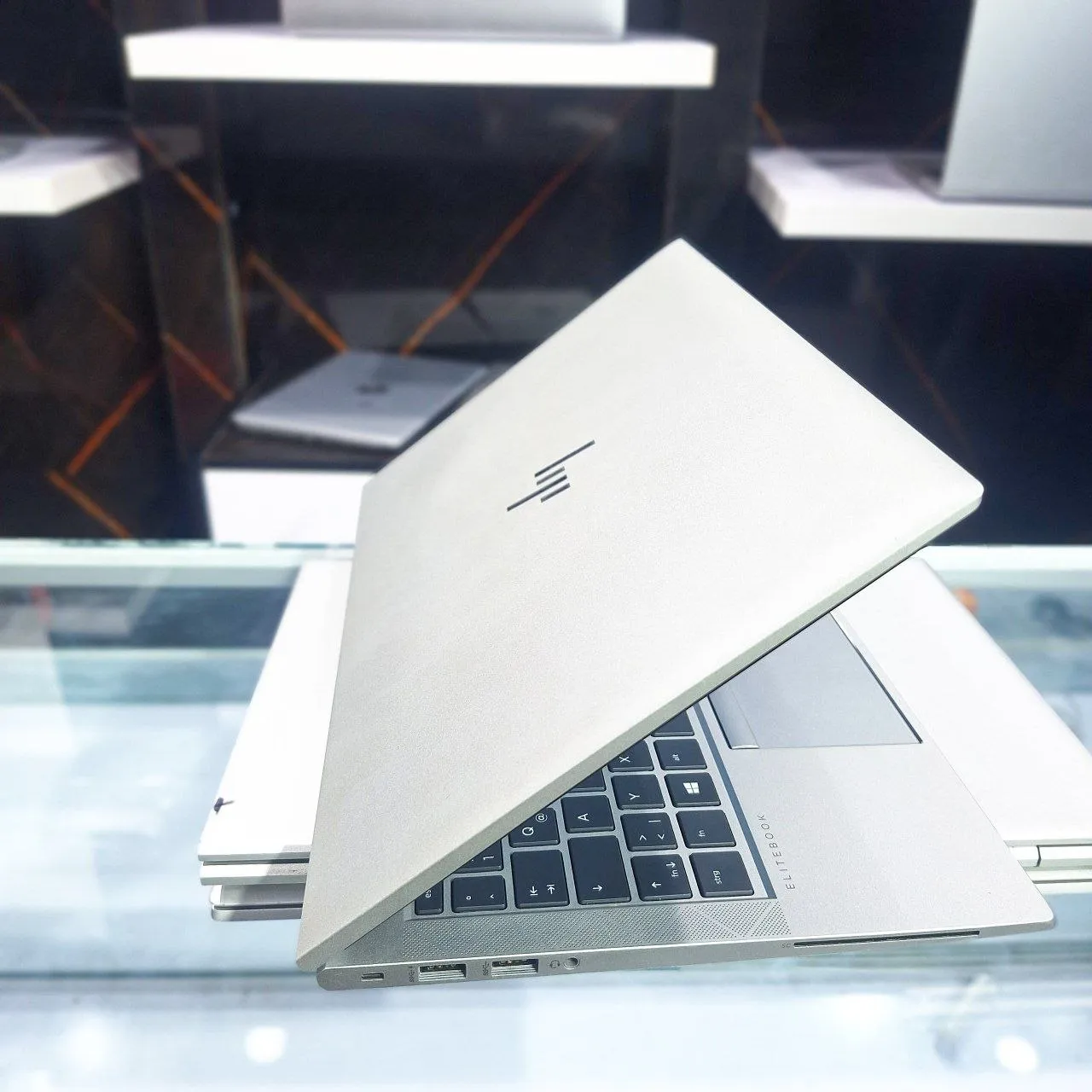 HP EliteBook 840 G7 i5 Laptop – photo 5