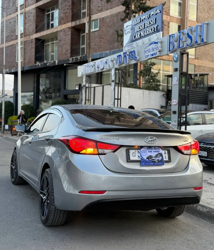 Hyundai Avante 2015 Automatic – photo 5