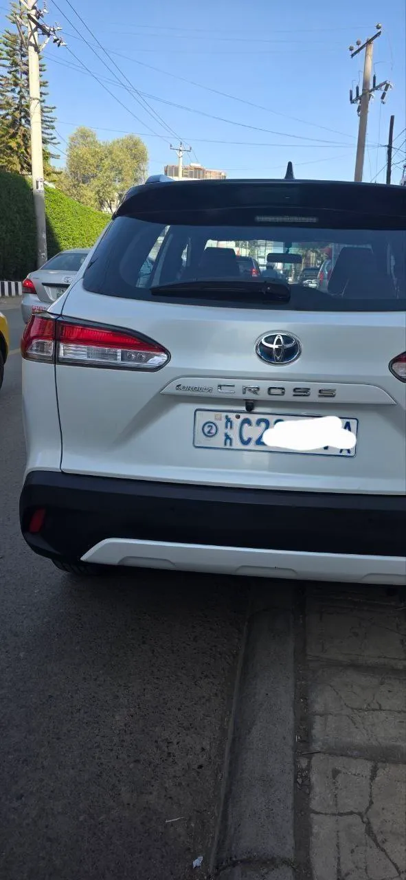 Toyota Corolla Cross Hybrid 2022 – photo 6