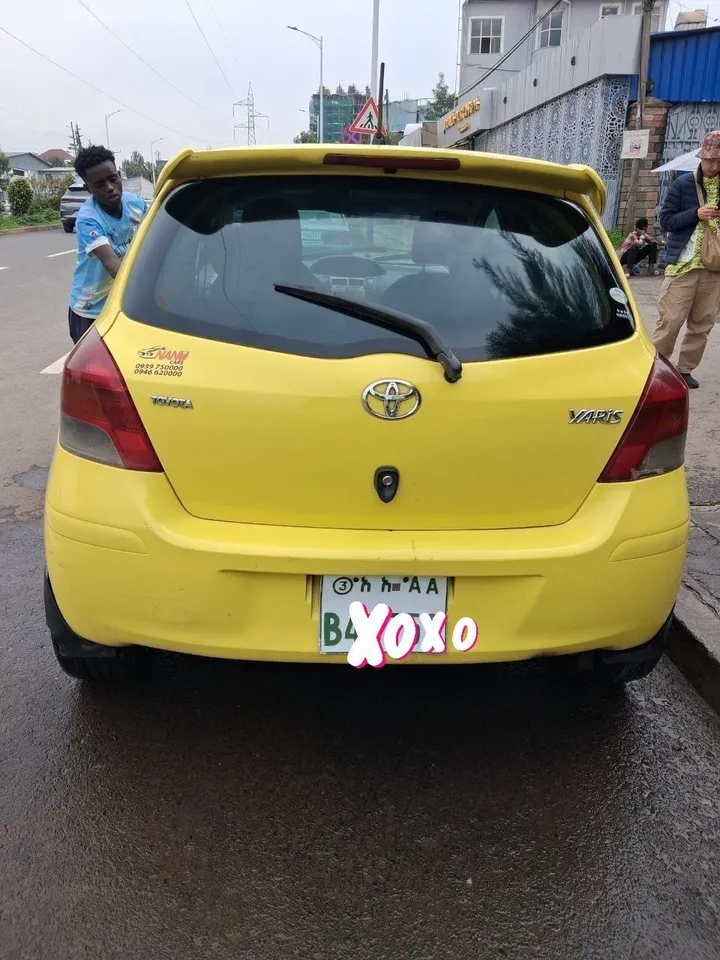 2008 Toyota Vitz Automatic Hatchback – photo 3