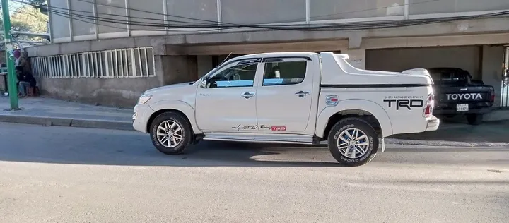 2012 Pickup Rental with Driver – photo 3