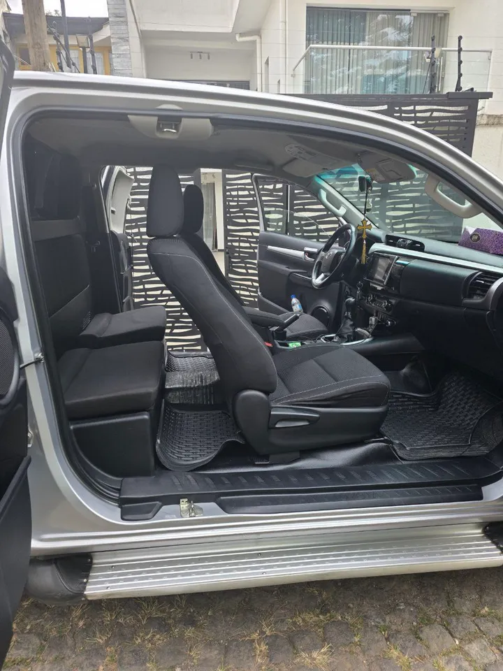 Toyota Revo King Cab 2019 – photo 10