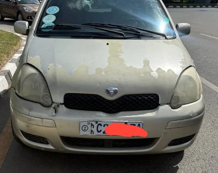 Toyota Vitz 2002 Automatic 1.0L – photo 3