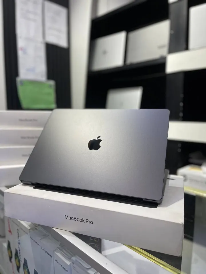 Apple MacBook Pro M4 Max 16-inch – photo 6
