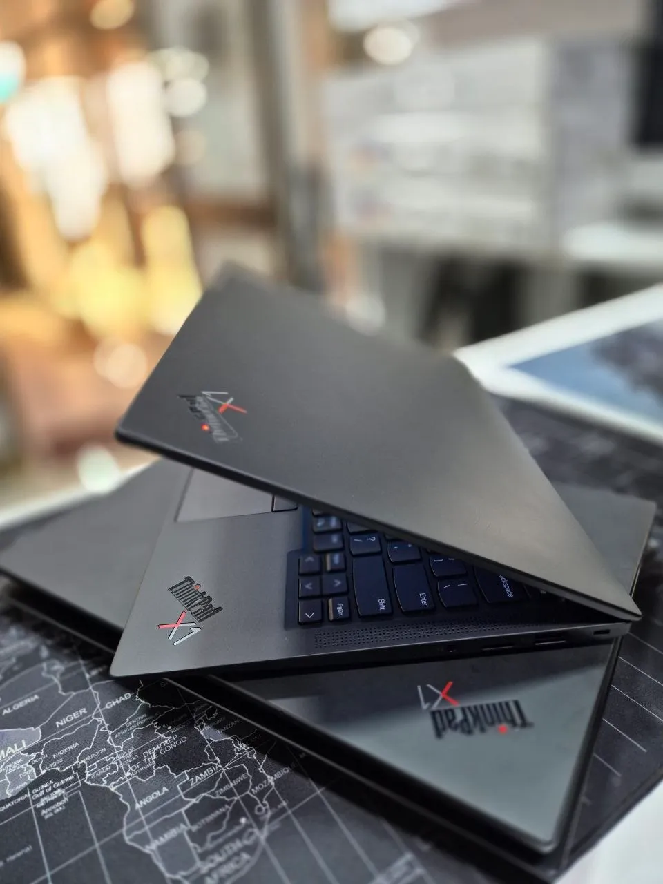 Lenovo X1 Carbon Gen 9 Laptop – photo 3