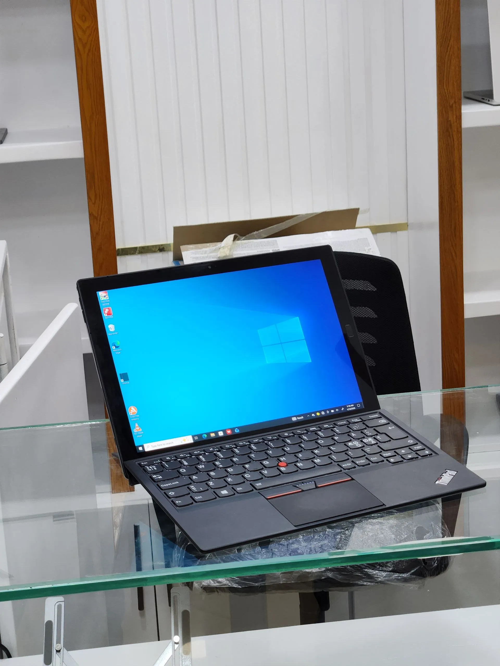 Lenovo ThinkPad X1 i5 Laptop – photo 3