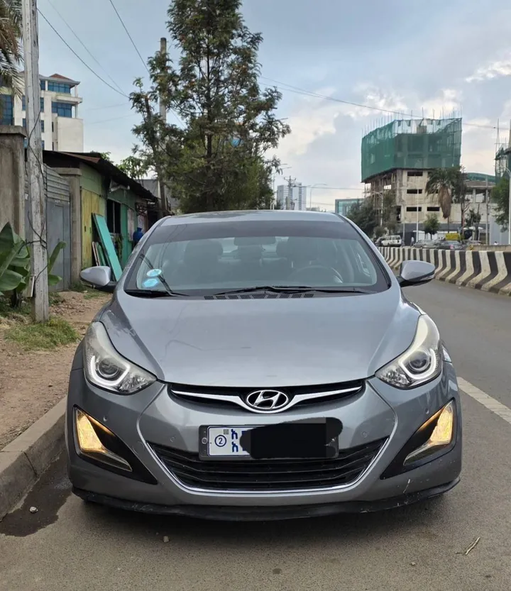 Hyundai Avante 2015 Automatic – photo 5