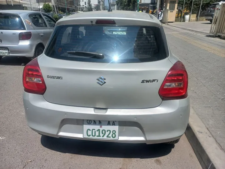 Suzuki Swift 2022 Full Option – photo 3