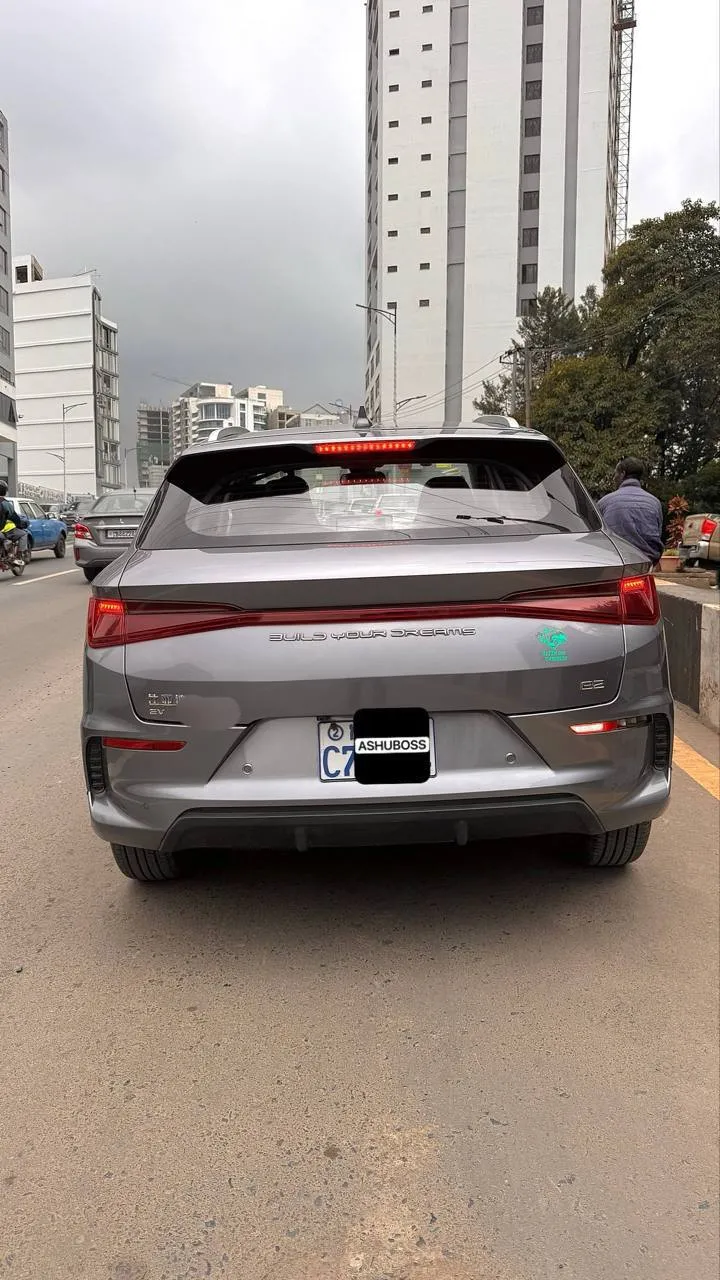 BYD E2 2025 Electric Hatchback – photo 3