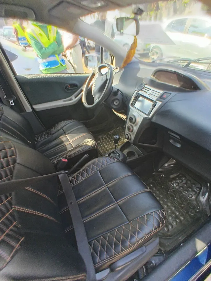 Toyota Compact 2008 Automatic – photo 3
