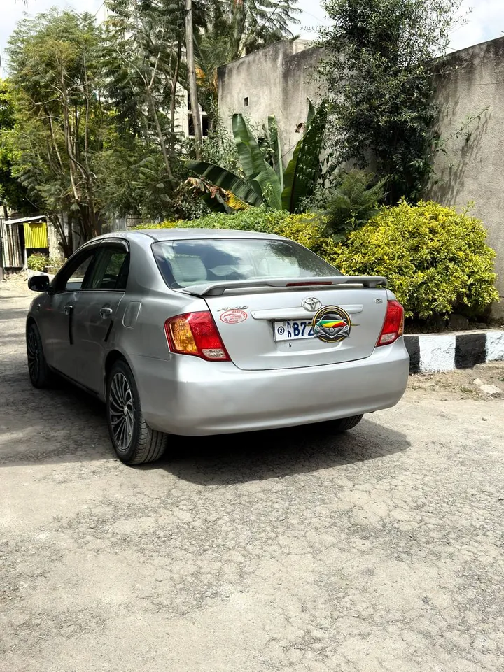 Toyota Corolla 2010 Automatic – photo 4