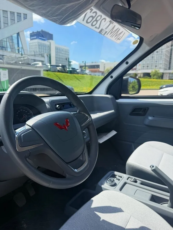 Wuling Hongguang EV MPV 14 Seater – photo 8