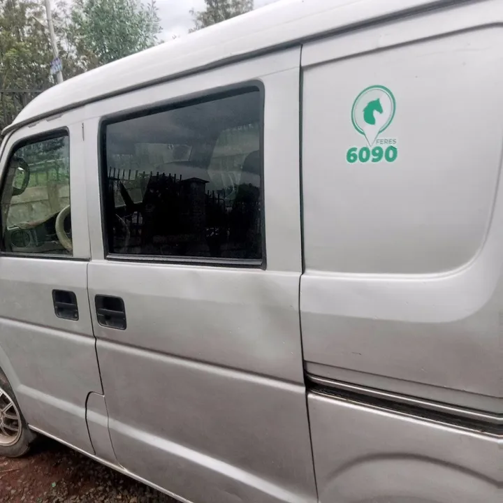 Suzuki Every 2012 Automatic Van – photo 3