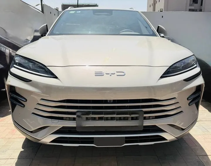 2025 BYD Song Plus DM-i – photo 4