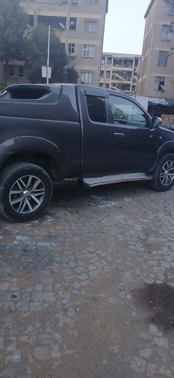 Toyota Hilux 2010 D-4D Pickup – photo 4