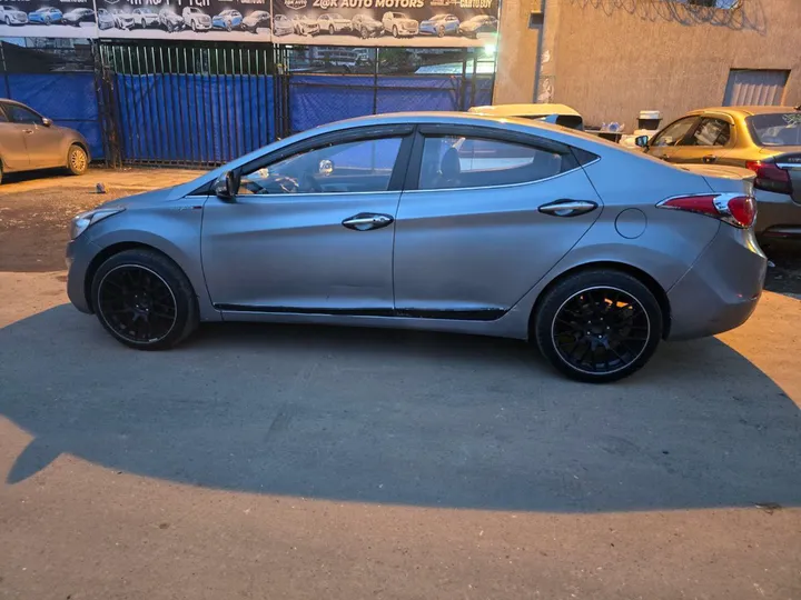 Hyundai Avante 2015 Automatic – photo 7