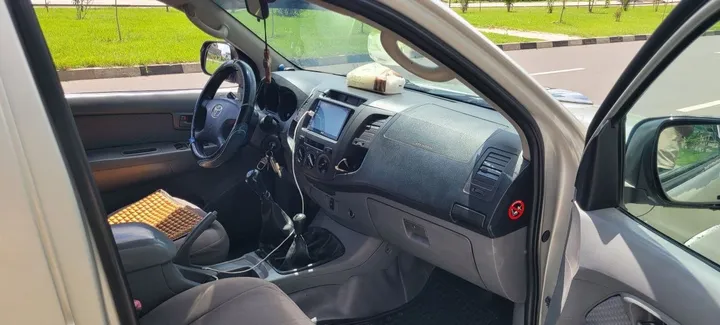 2007 Toyota Hilux Double Cabin Pickup – photo 6
