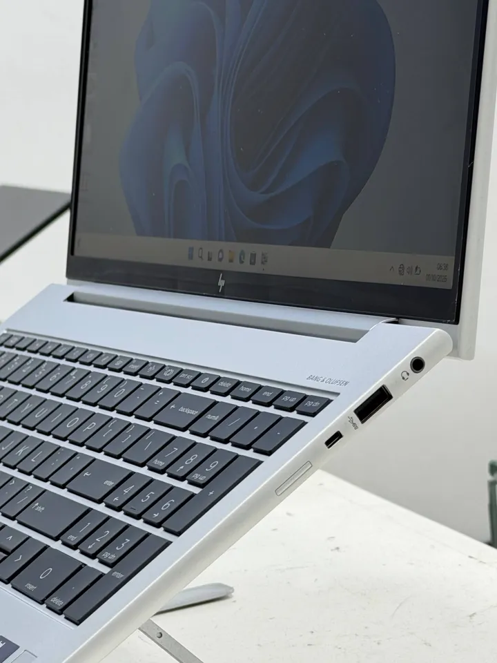 HP EliteBook 860 G9 – photo 6
