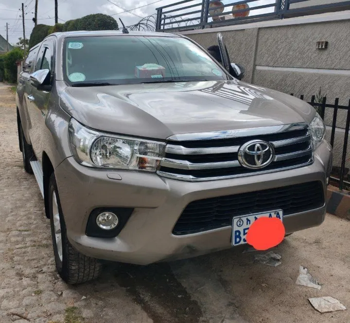 Toyota Hilux Revo 2019 Manual – photo 4