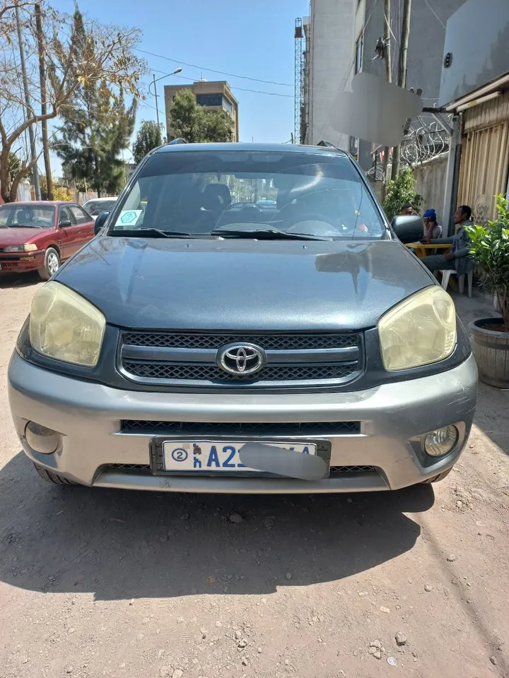 Toyota RAV4 2004 1.8L Manual – photo 4