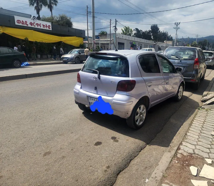 Toyota Vitz 2004 Automatic – photo 4