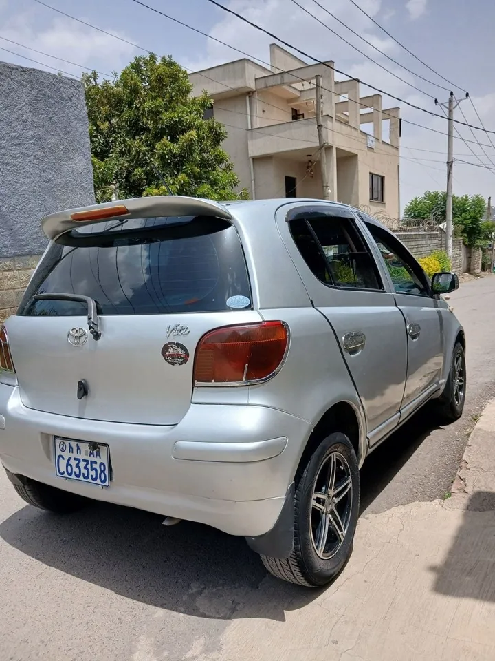 Toyota Vitz 2004 Automatic – photo 4
