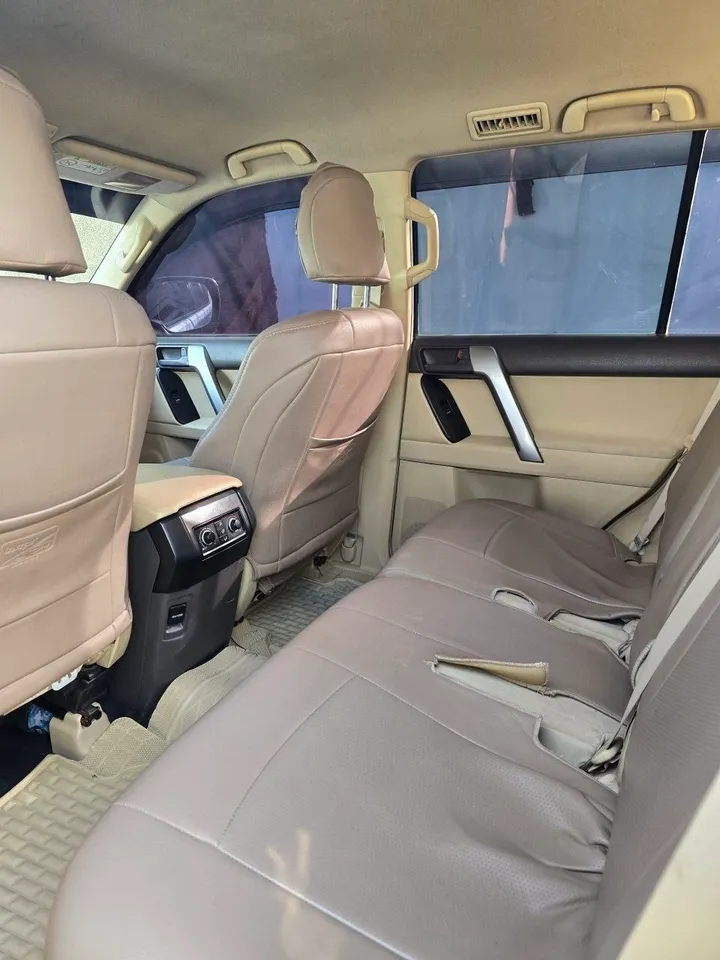 Toyota Landcruiser Prado 2014 Manual – photo 4