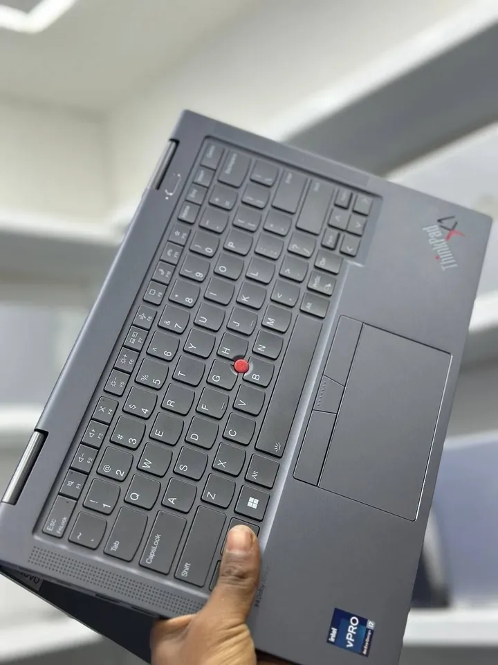 Lenovo X1 Yoga i7 12th Gen – photo 4