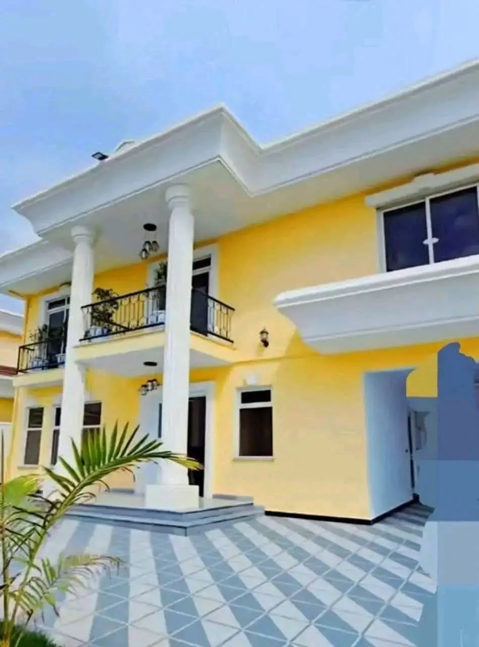 Modern G+1 House in Tafo CCD – photo 3