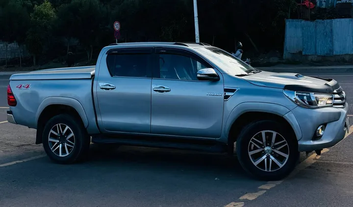 Toyota Revo Double Cab 2017 – photo 4