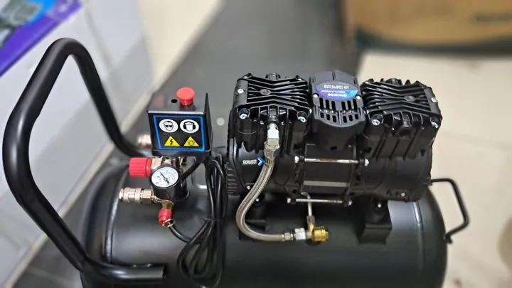Highlander 50L Silent Air Compressor – photo 4