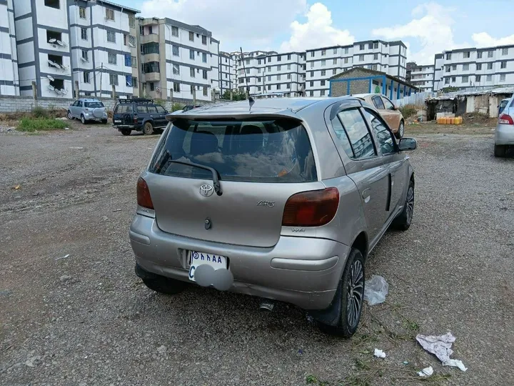 Toyota Vitz Yaris 2003 Manual – photo 6
