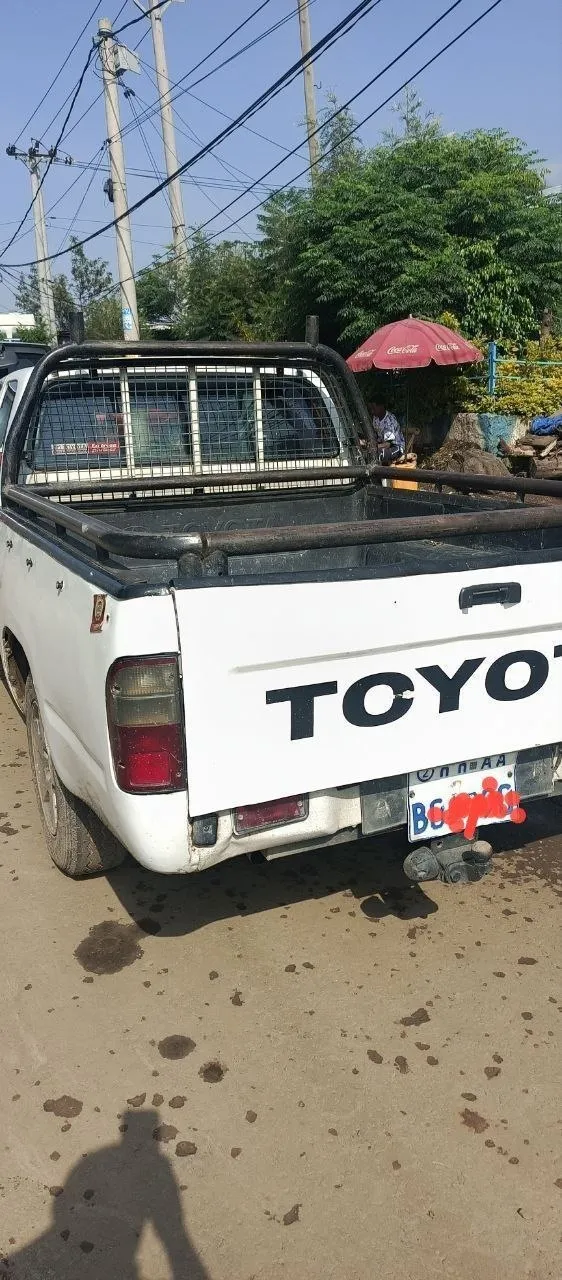 Toyota Single Cab Pickup 2000 – photo 4