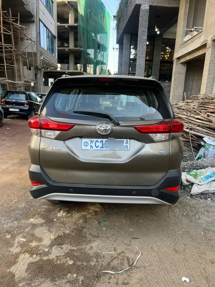 Toyota Rush 2022 Automatic – photo 3