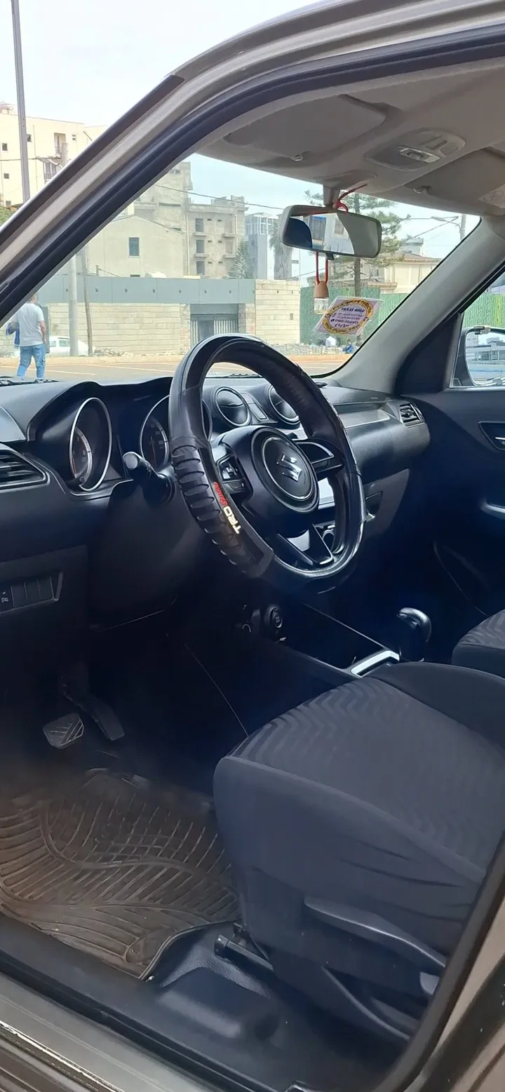 Suzuki Swift 2021 Automatic – photo 3