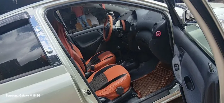 Toyota Vitz 2002 Automatic – photo 5