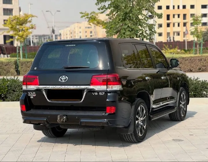 Toyota Land Cruiser VXR 2019 – photo 5