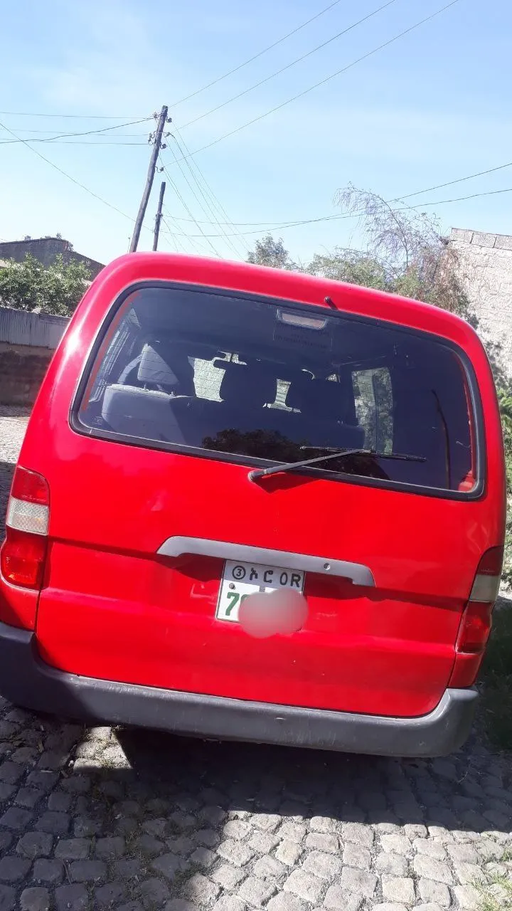 Toyota 2LT Dolphin Van – photo 5