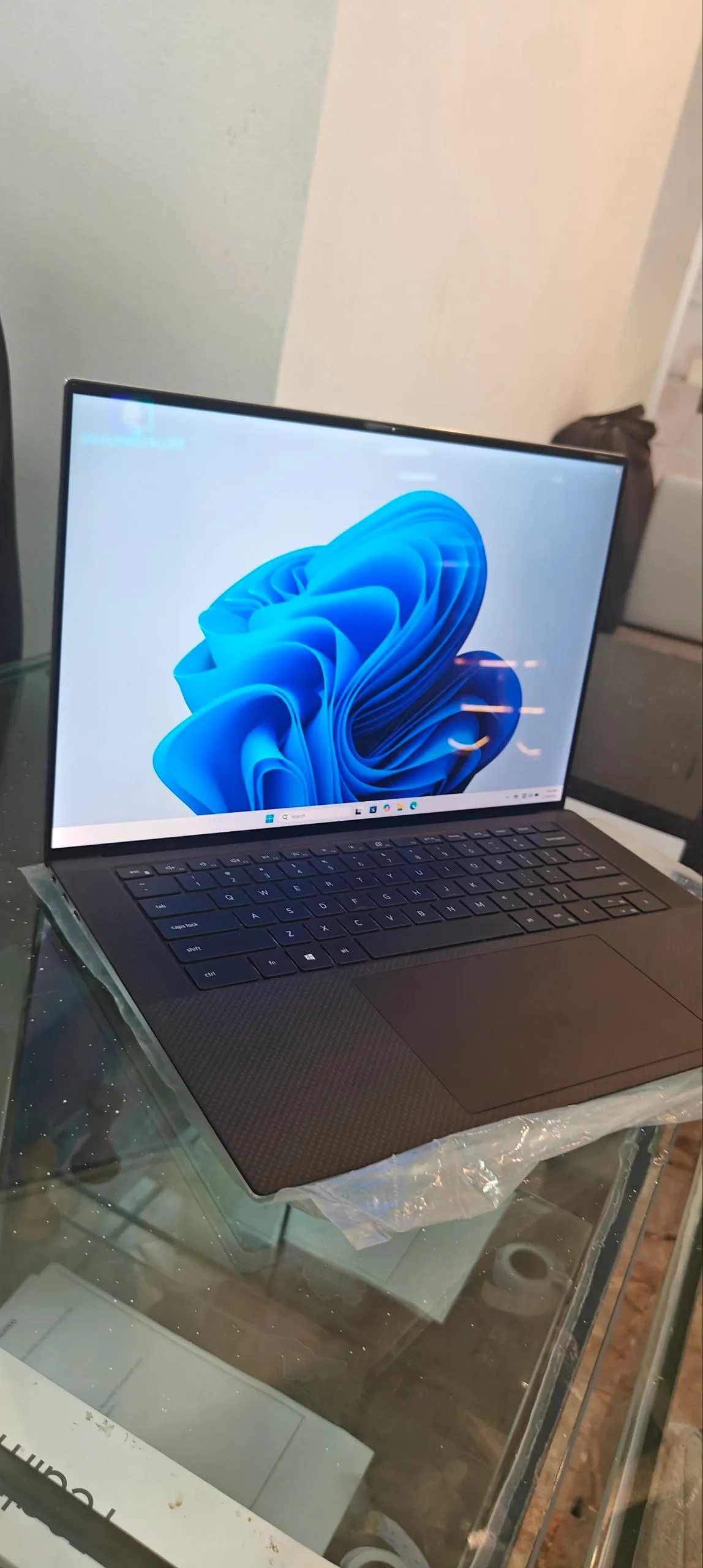 Brand New Dell XPS 15 Laptop – photo 3