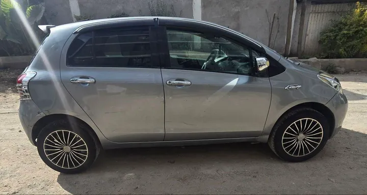 Toyota Yaris Compact 2007 Automatic – photo 5