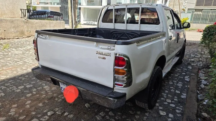 Toyota Hilux 2009 Pickup – photo 4