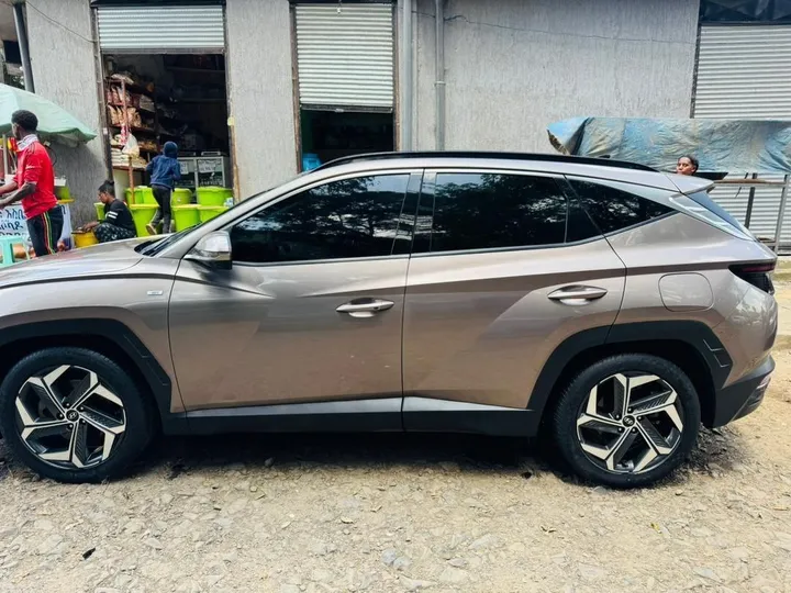 Hyundai Tucson 2021 SUV – photo 5