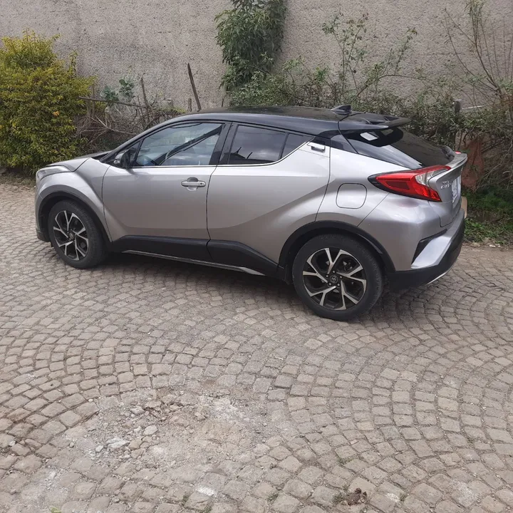 Toyota C-HR 2017 Automatic AWD – photo 4