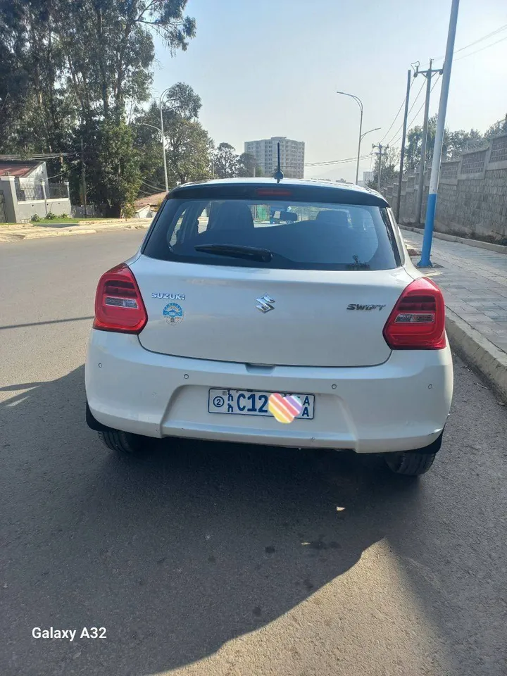 Suzuki Swift 2022 – photo 3