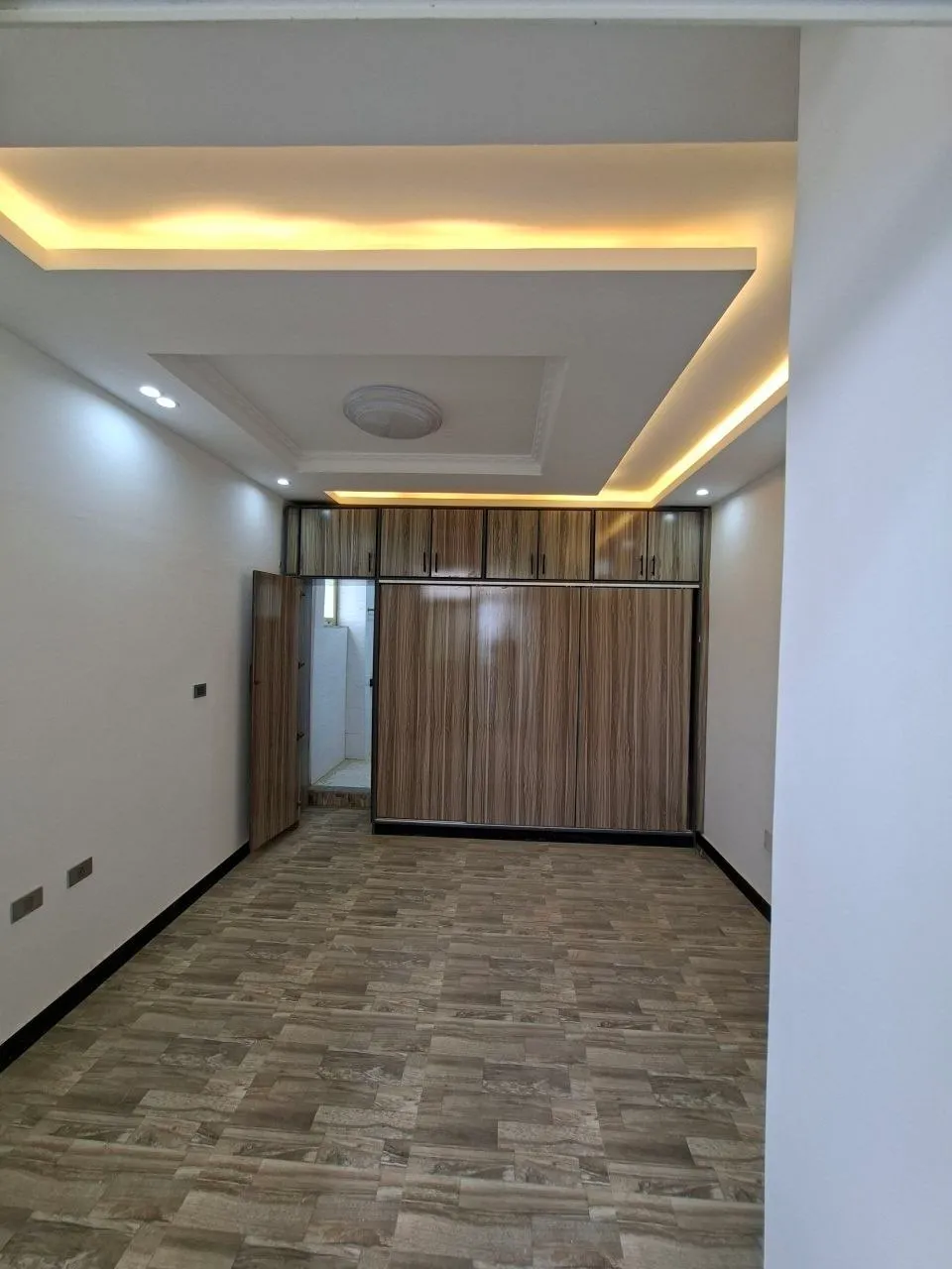 3-Bedroom 107 sqm Condominium Ayat 49 – photo 8